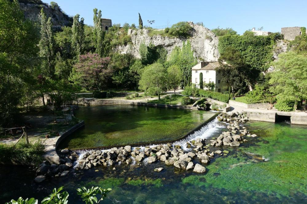 Le Mas De Paulette Mezoargues Bagian luar foto